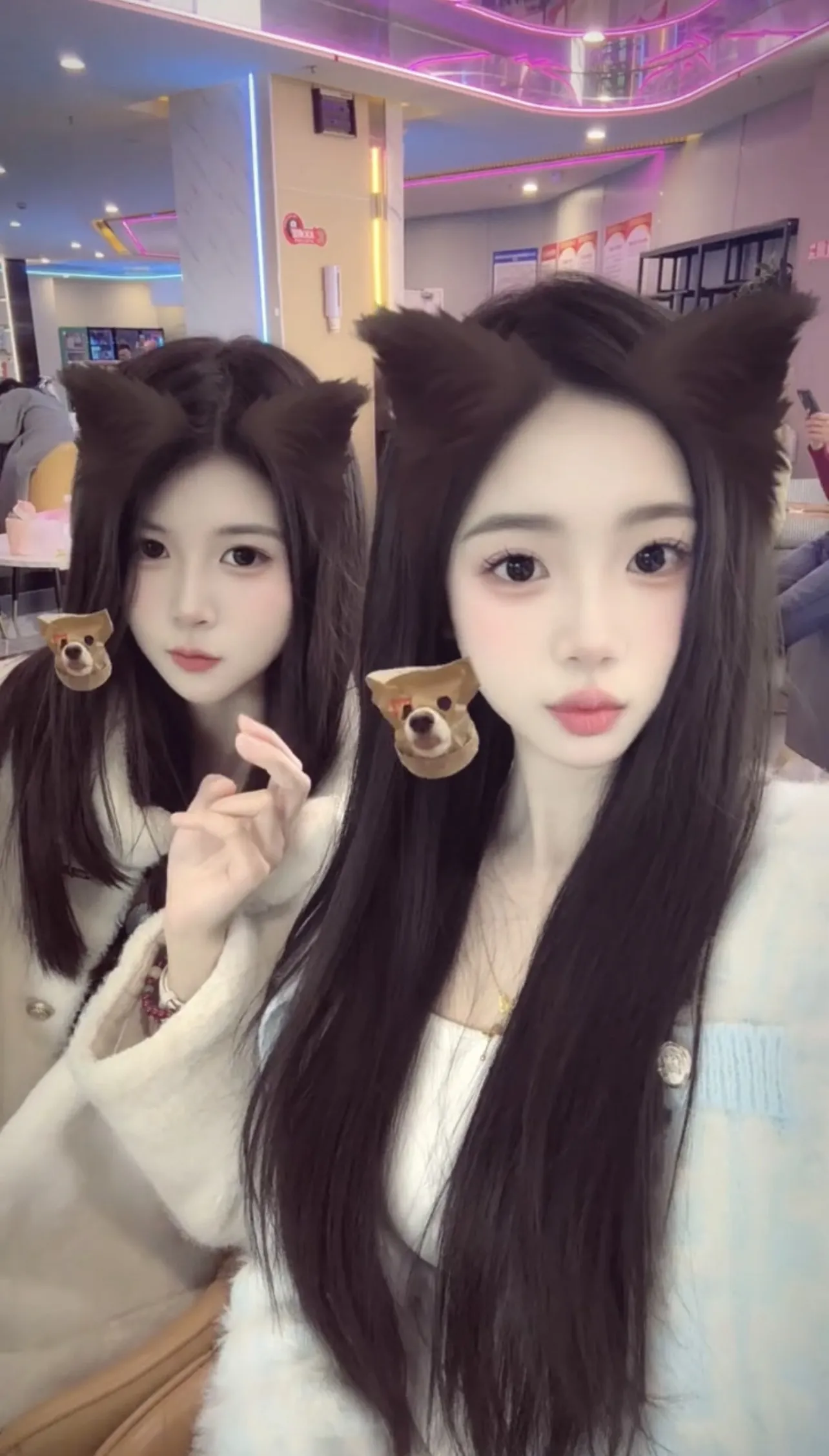 欢欢乐乐姐妹双飞 Gallery 1