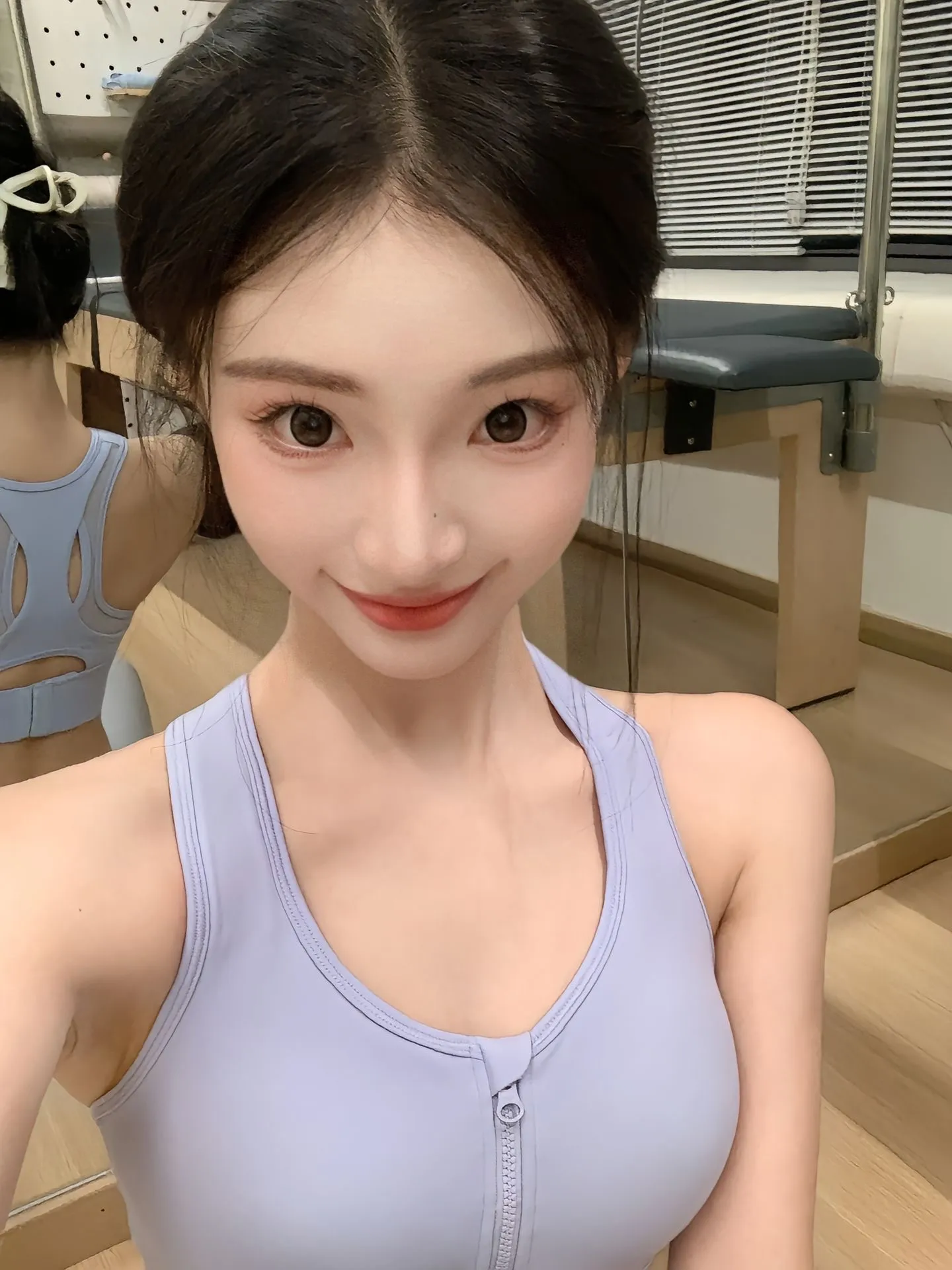 浦东叶清 健身达人喜欢运动 各种姿势随意玩弄 Gallery 5