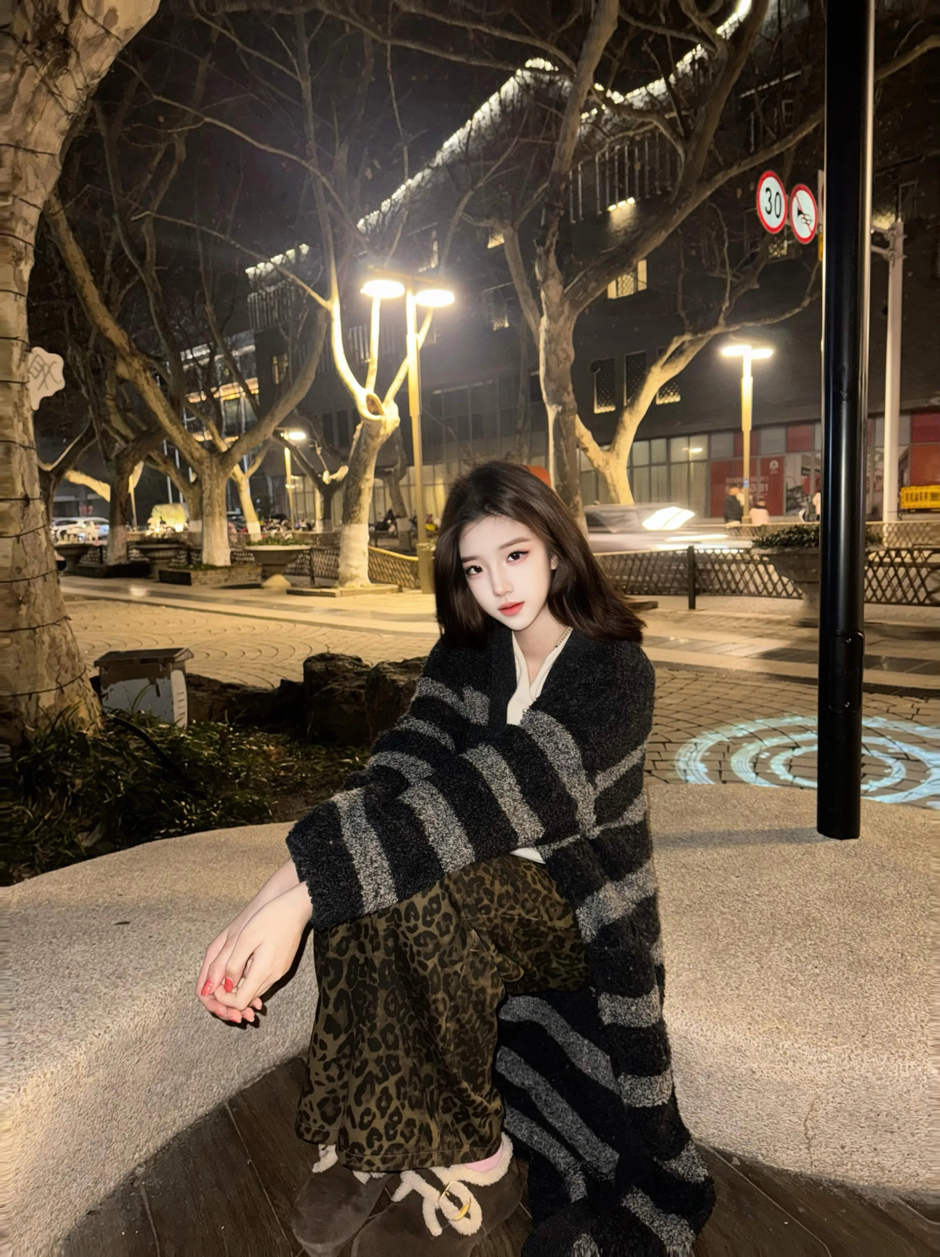 浦东 笨笨 三点粉 马甲线 小萝莉 Gallery 6