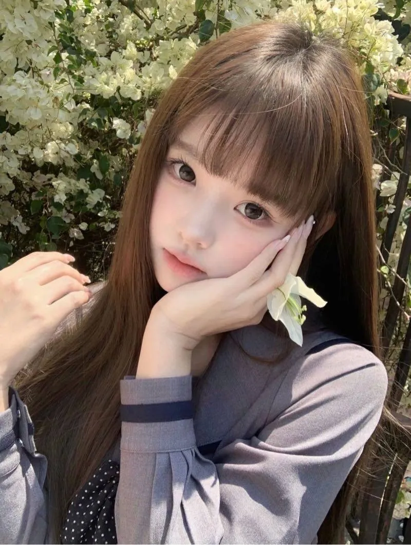 小北 平模网红白小纯学生兼职