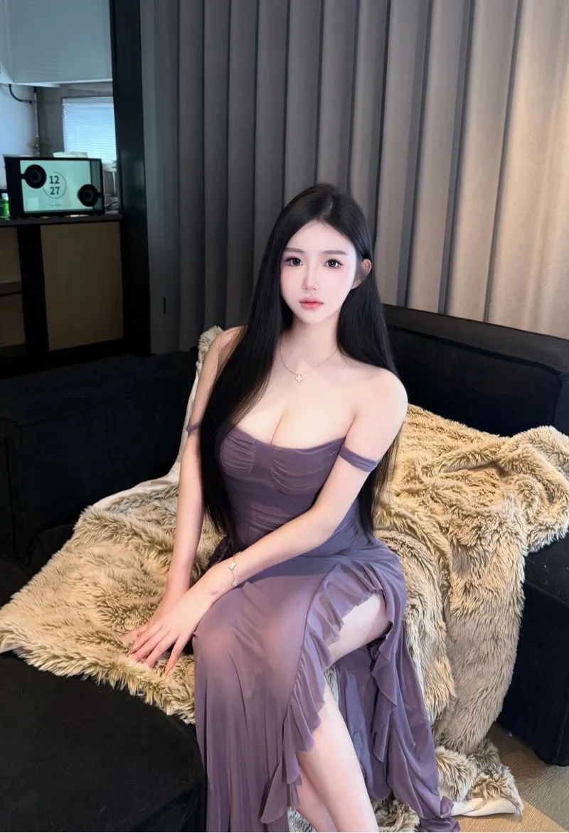 敏感体质汁水多易高潮 前凸后翘非常适合后入