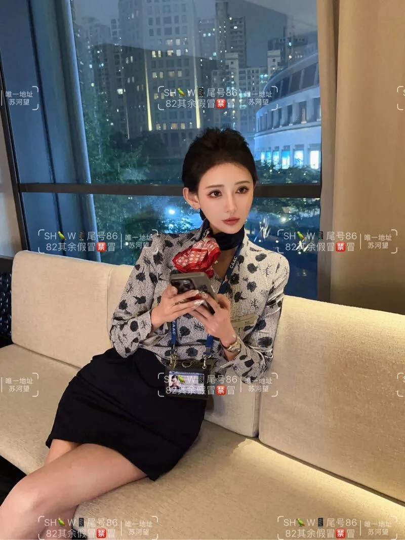 Y1723 浦东硬五东航真实空姐