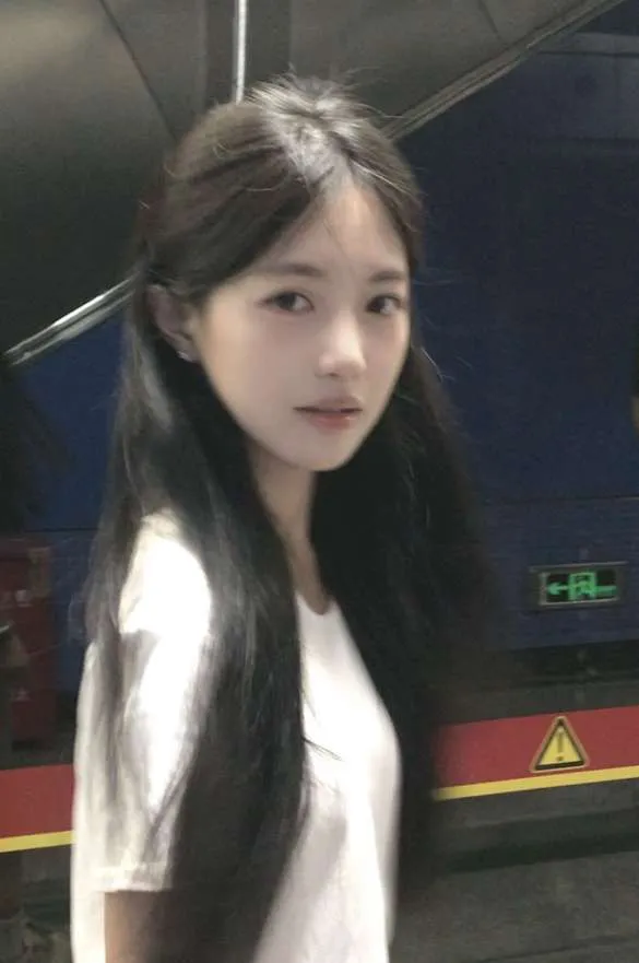 皮皮长腿女神短期兼职 Gallery 6