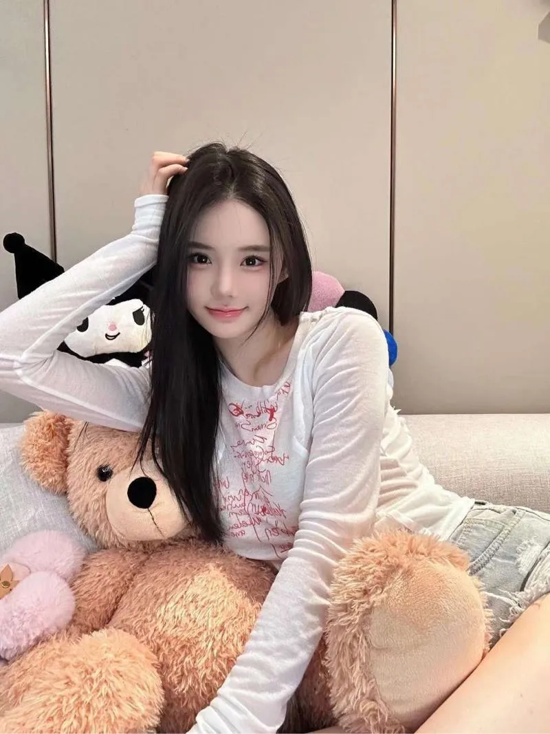 闵行佳佳 新人首次下海 💦多逼逼紧 Gallery 4