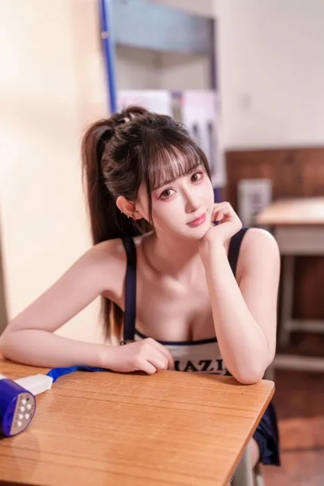 徐汇初淋（极品校花） Gallery 4