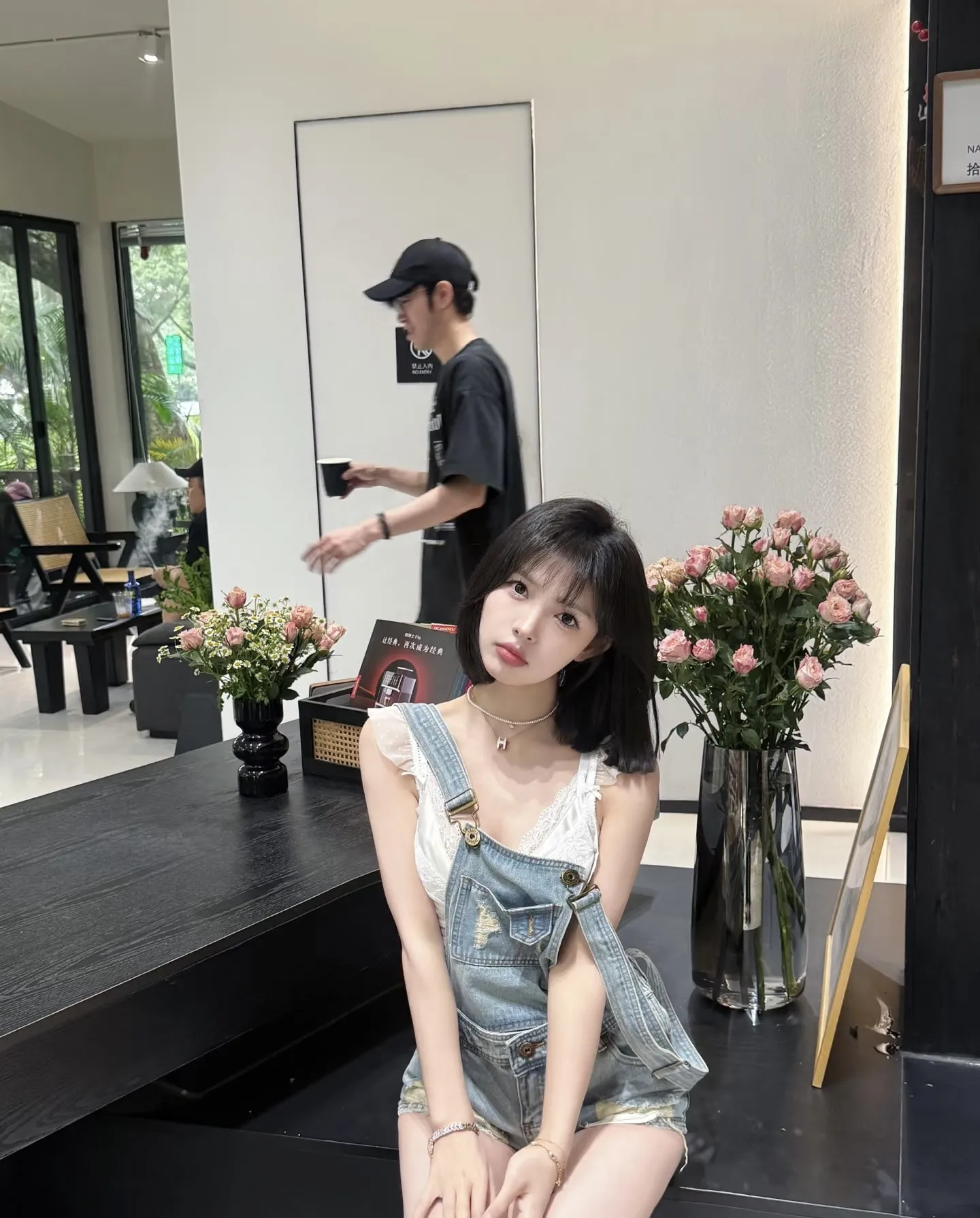 琳达 人瘦胸大 Gallery 4