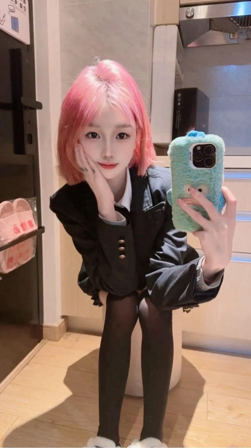 张江07草莓  白虎萝莉白幼瘦 🉑纯无 Gallery 1