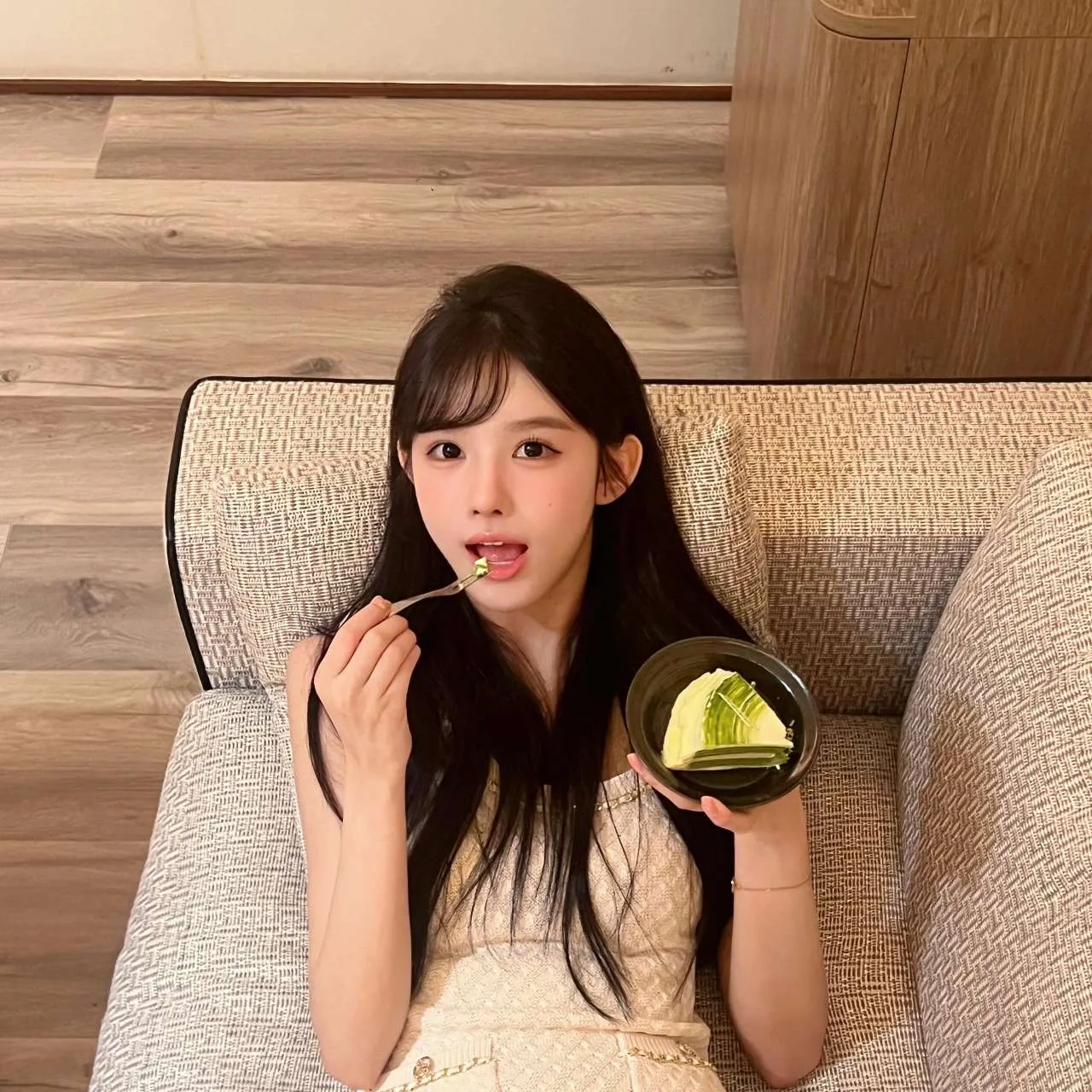 Y2554A 黄埔全能纯欲天花板ytwt+米 Gallery 4