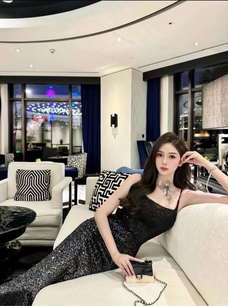 徐汇 兜兜 风骚御姐 叫床动人 真人真验证 Gallery 3