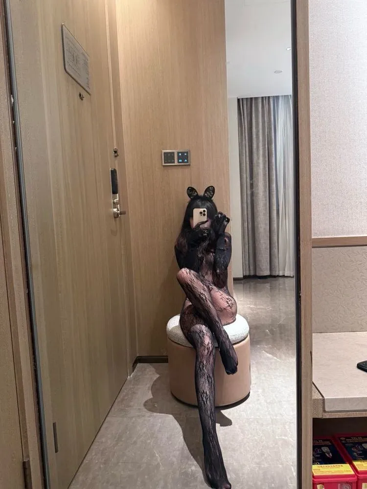 闵行蜜桃 06萝莉 Gallery 6