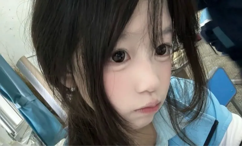 萝莉女孩 梦梦 天生白虎 Gallery 3