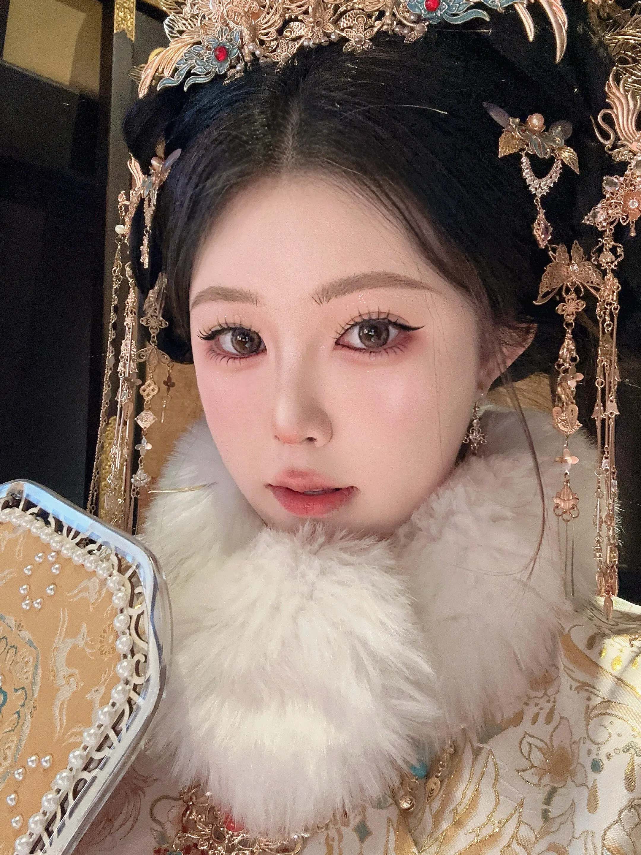 闵行 美宝莲 气质型御姐 Gallery 6