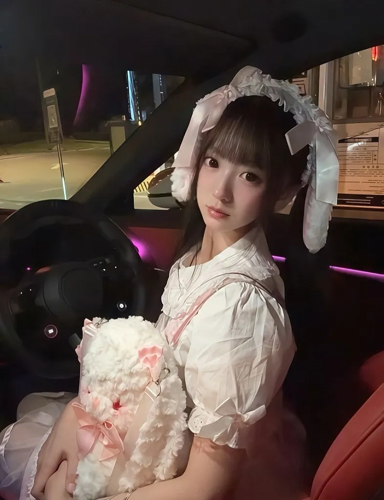 浦东含含07年萌妹小萝莉 短期兼职 Gallery 5