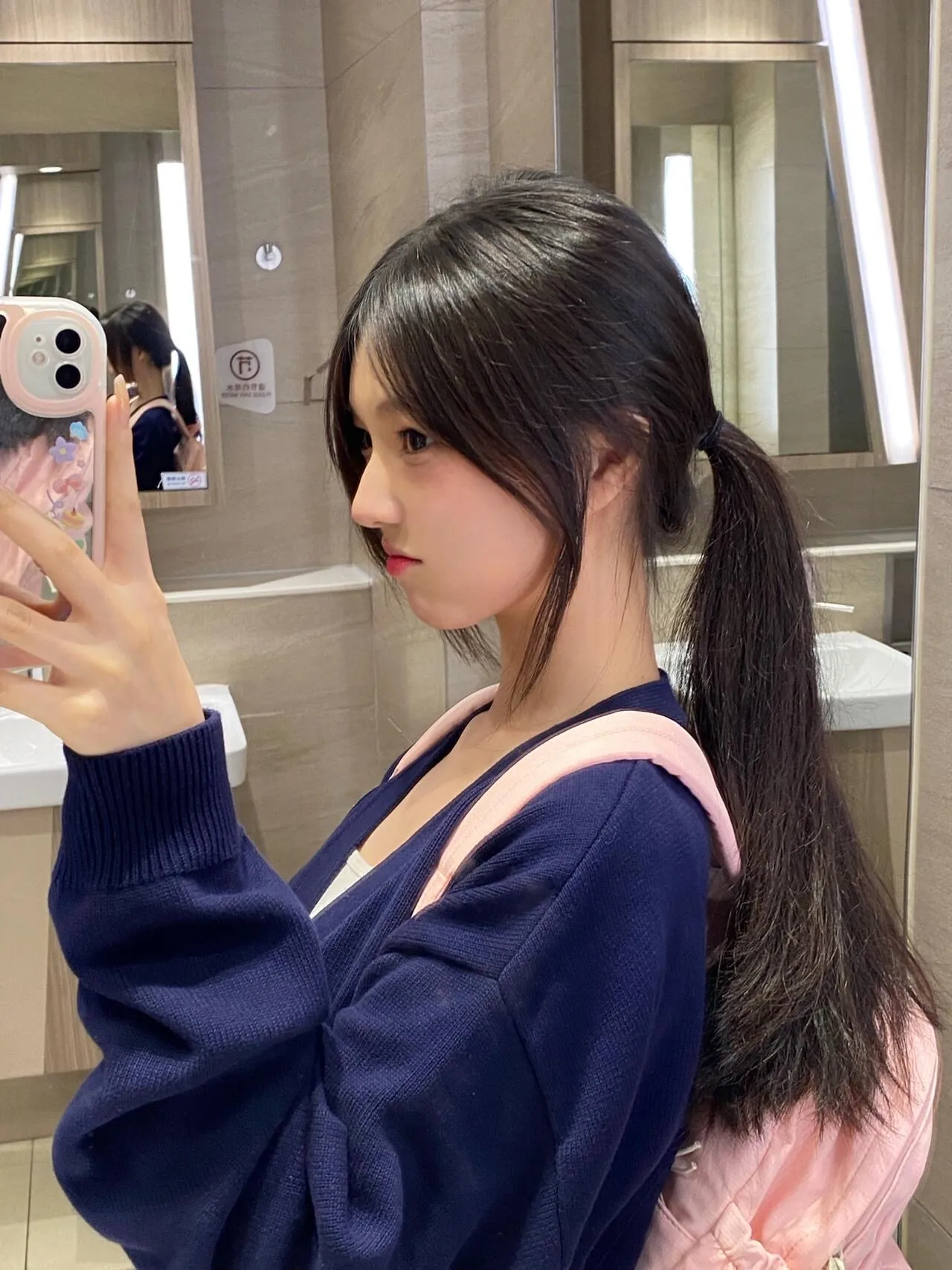梦茹，嫩妹刚下海可爱搞怪听话三点粉 Gallery 1