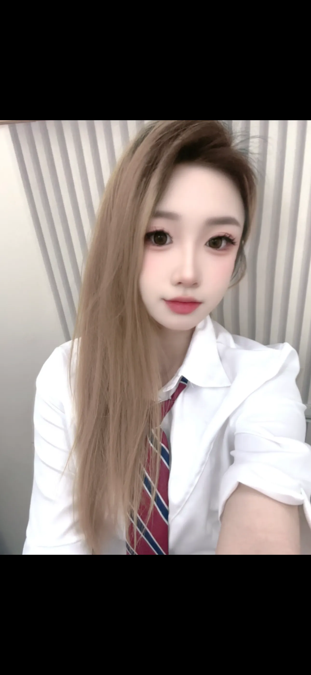 18岁清纯女大在校学生外纯内骚（乐芙） Gallery 6