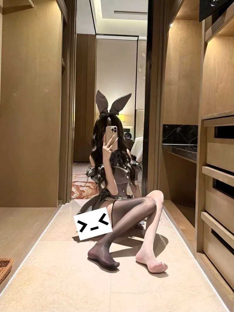 📷 甜猫 🍑臀 短暂停留素质接 Gallery 6