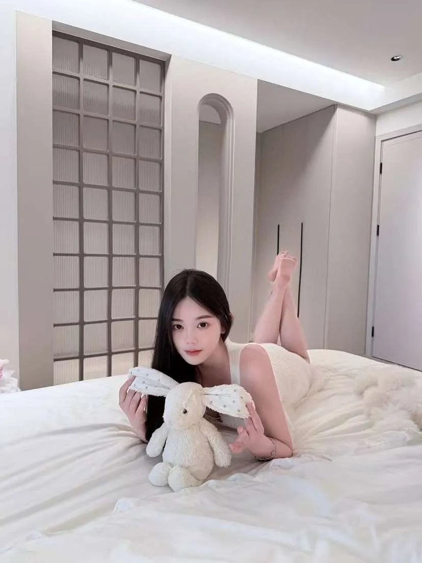 闵行🏠莫雨 极品邻家小妹初下💦真人真照 Gallery 4