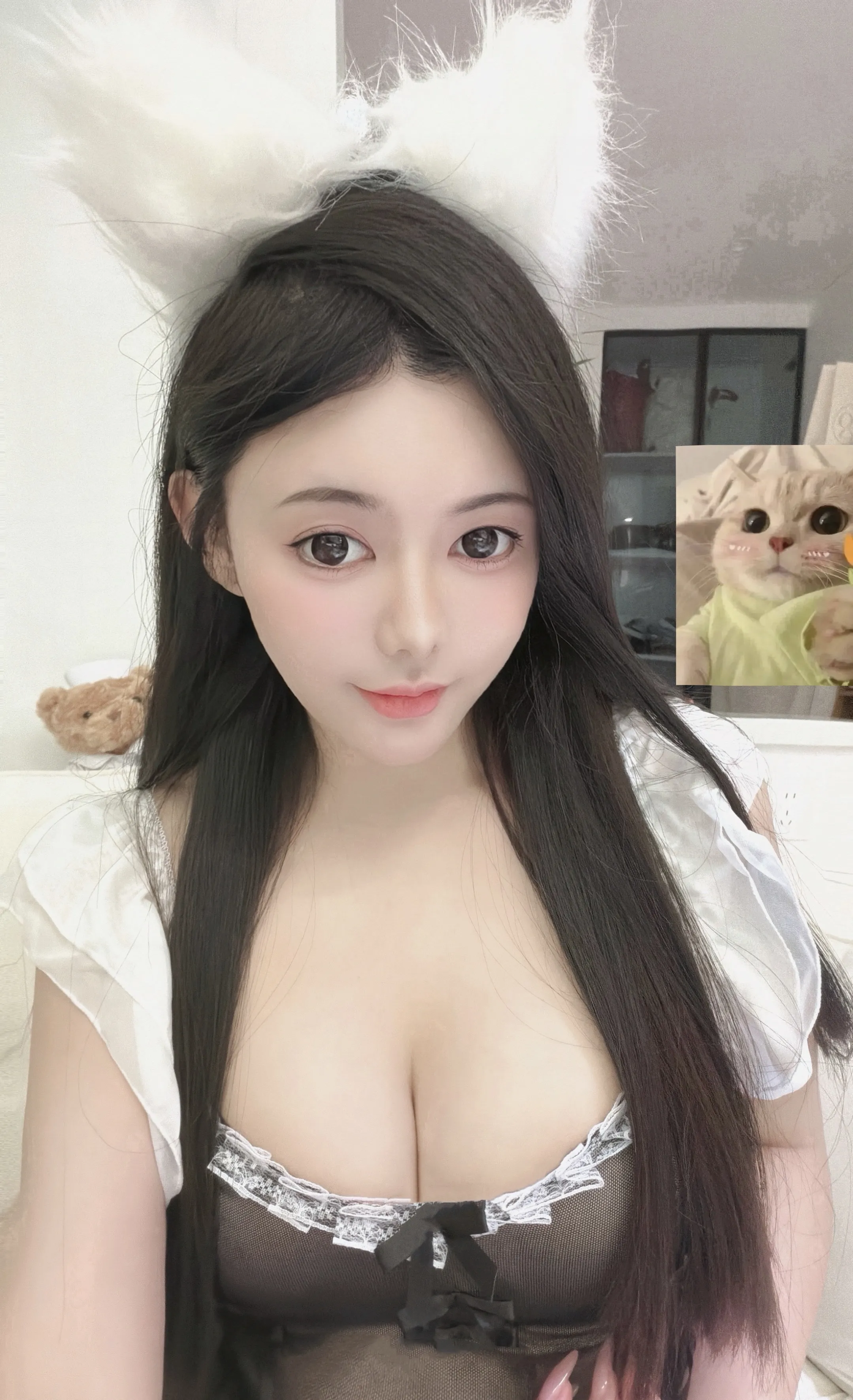 萝莉 风骚 纯欲闵行 💗 曲桥（中越混血） Gallery 6
