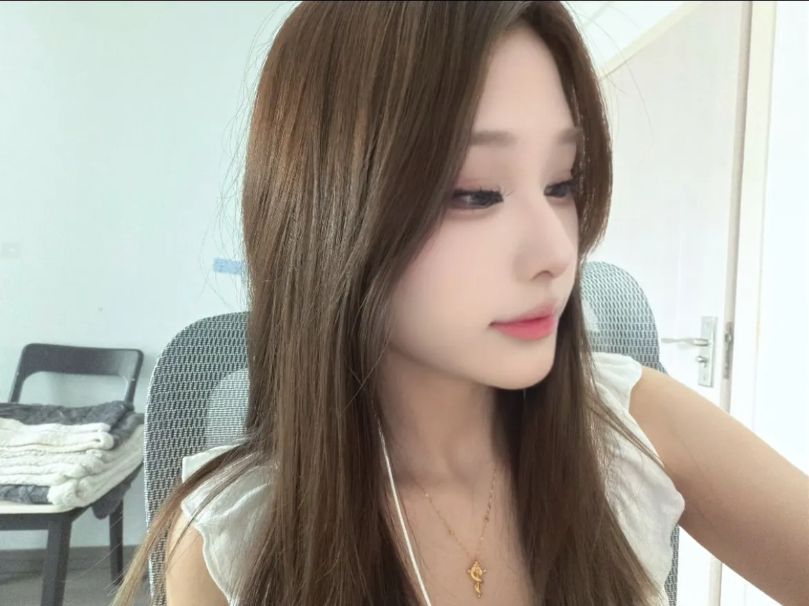 苏菲 白小纯 刚下海 Gallery 4