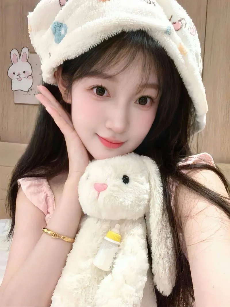 y054反差婊学生可查学信网 Gallery 2