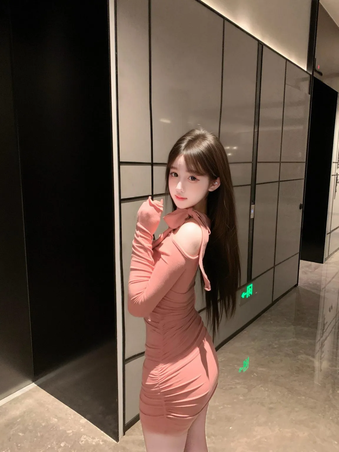 Y4479-175 普陀硬五白虎留学生冷白皮 Gallery 5