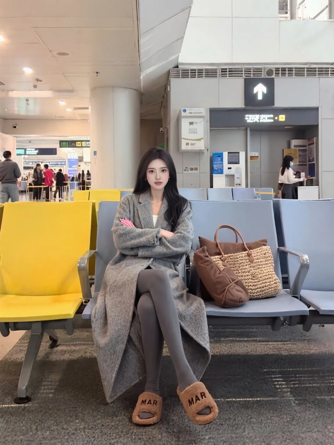 浦东身高180车模网红苗苗 Gallery 4