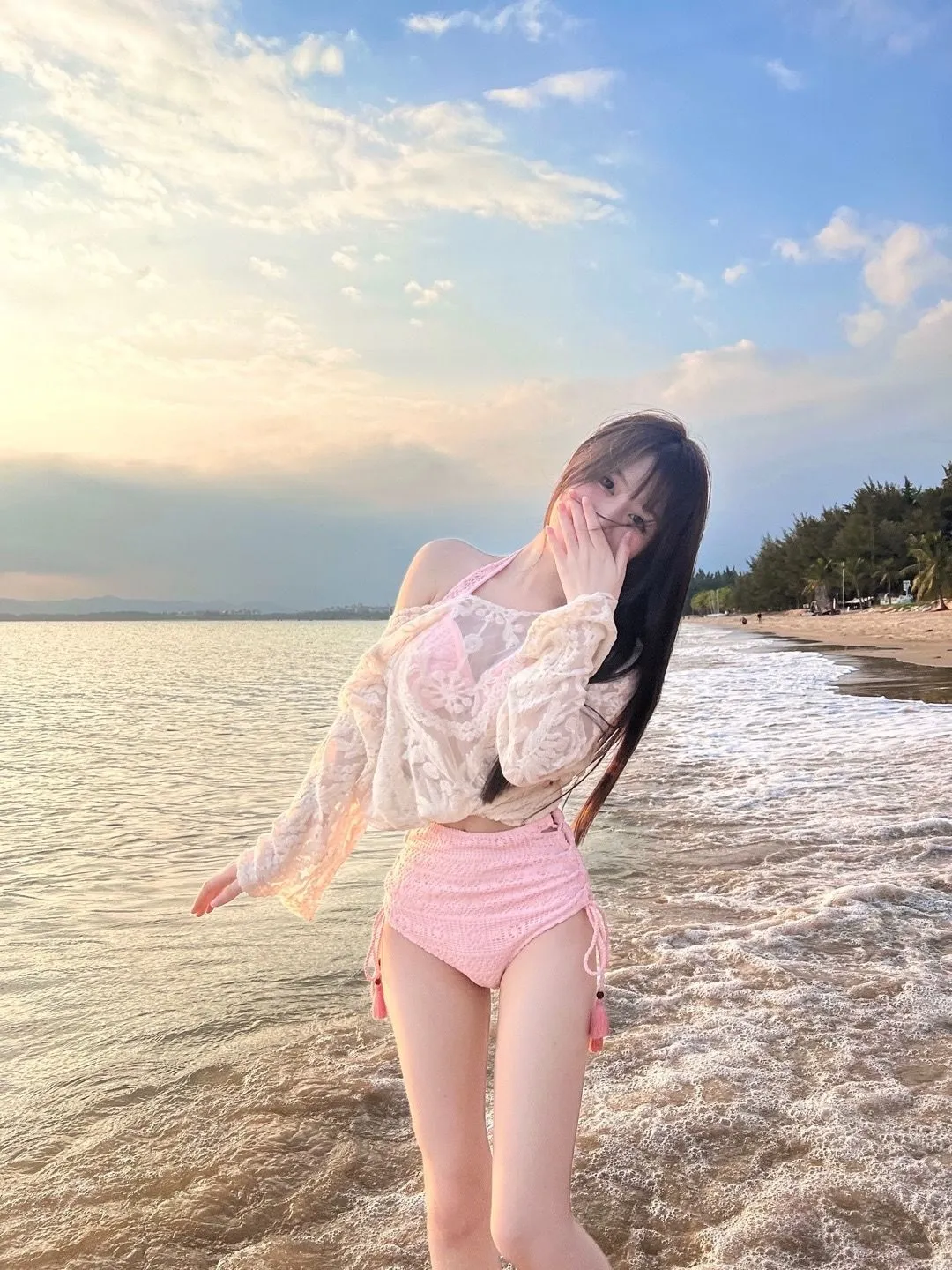 浦东瑞幸年轻嫩妹 Gallery 4