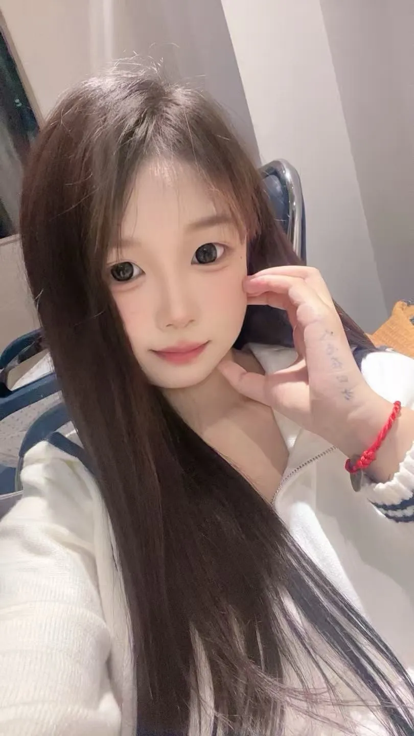 浦东 小涵08 短暂休学兼职 极品小萝莉 Gallery 4