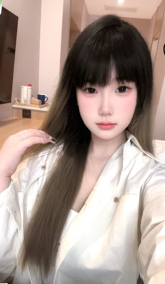 陆家嘴初下海小骚货 Gallery 2