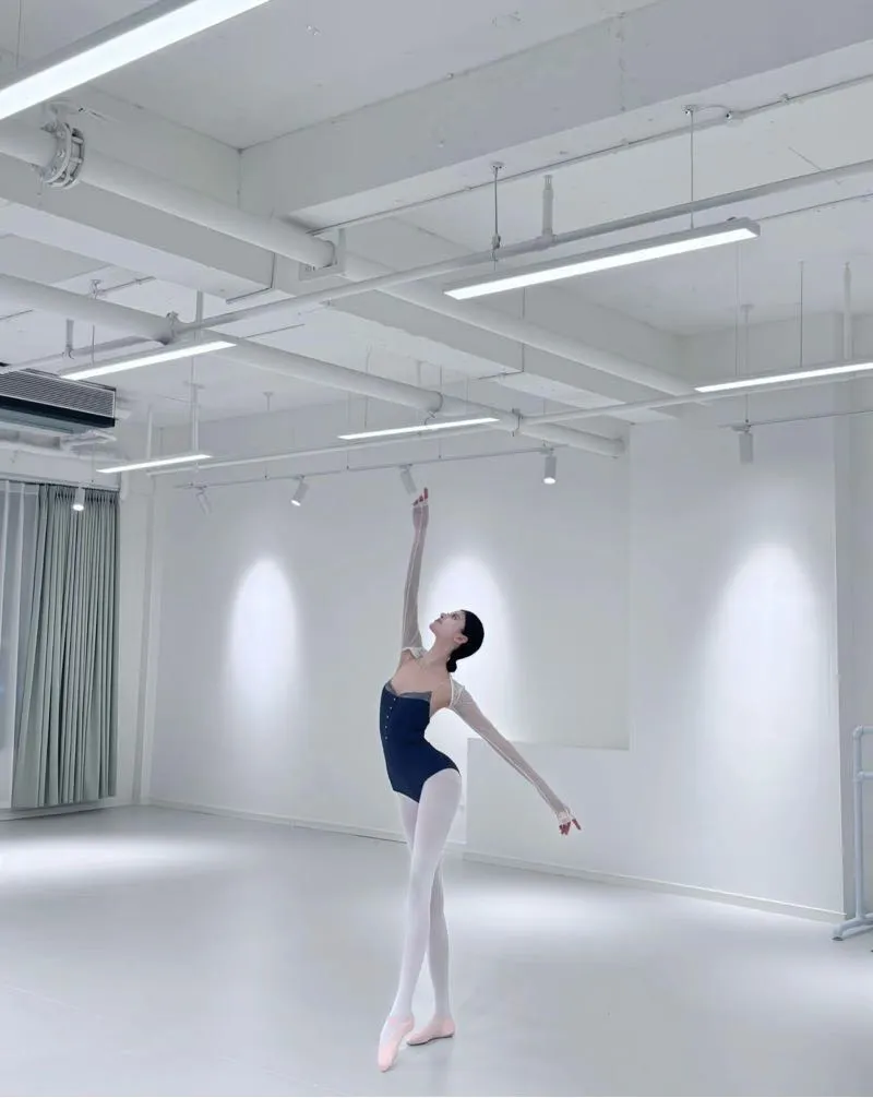 y342🦜舞蹈车模网红 Gallery 4