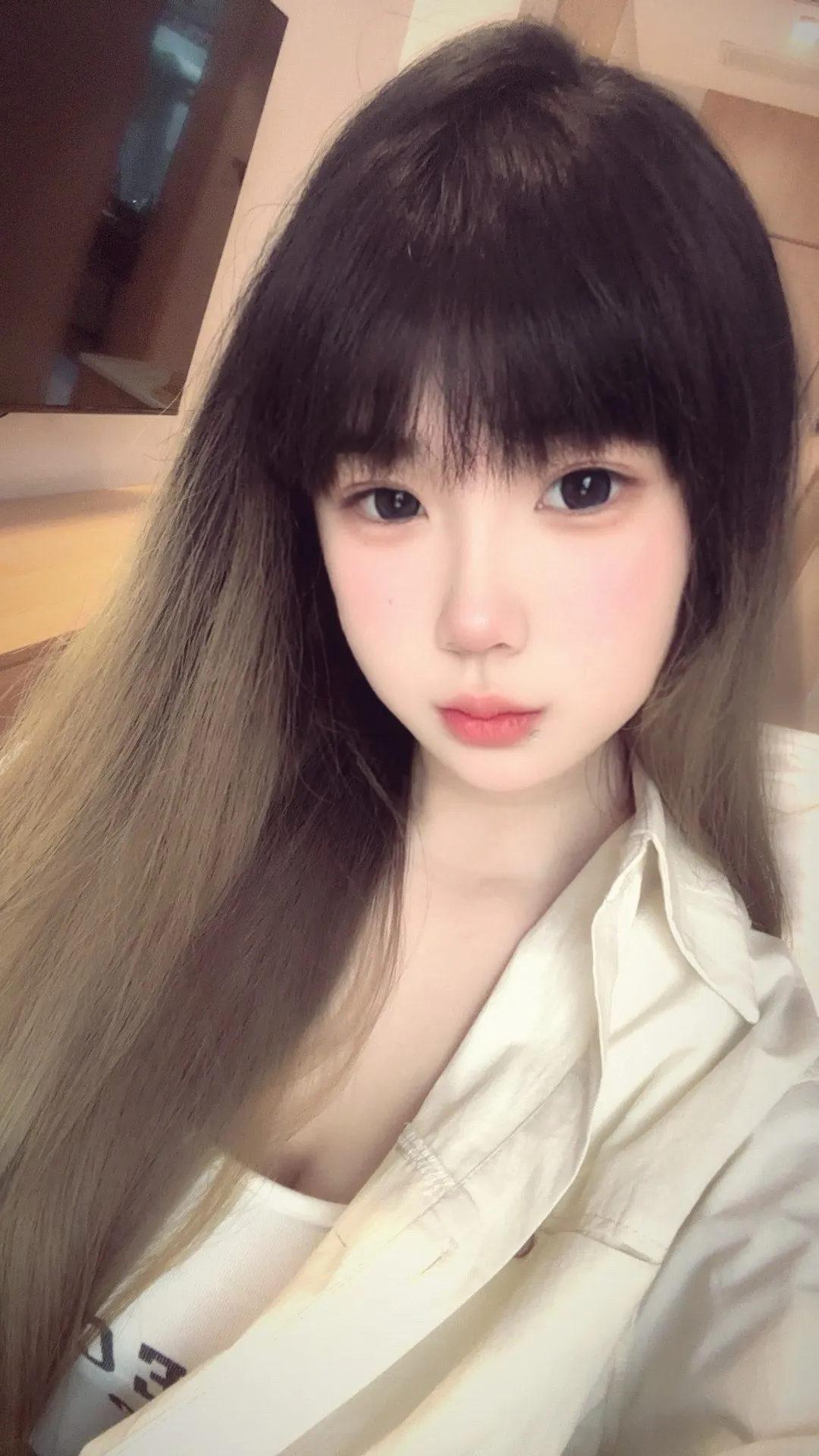 陆家嘴初下海小骚货 Gallery 3