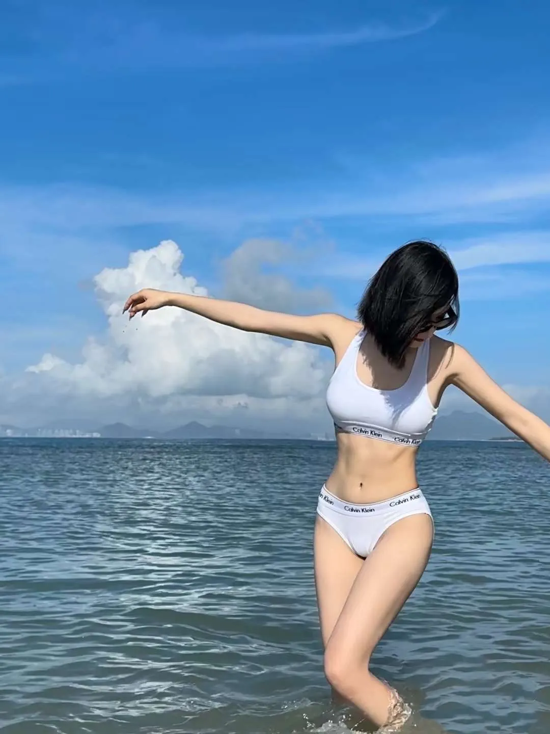 Y3127C-短发混血 浦东极品短发混血御姐 Gallery 4