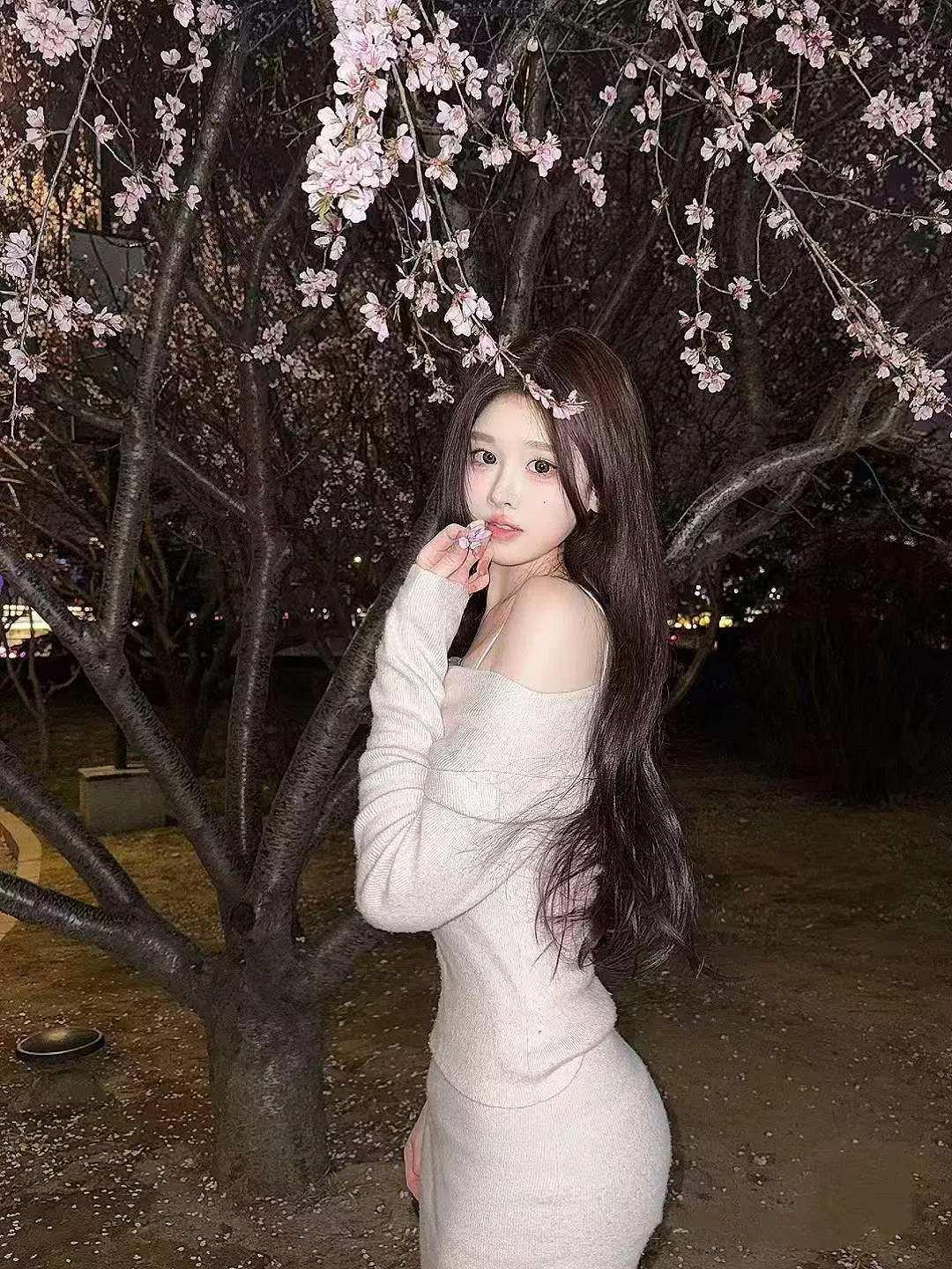 上海顶美 可乐 童颜巨乳肌肤雪白 Gallery 3