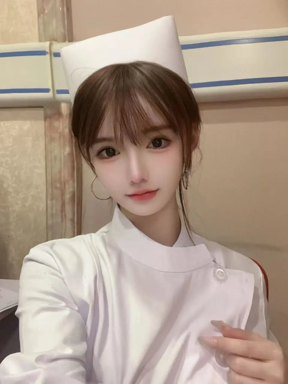 y170🦜小护士萝莉童颜巨乳 Gallery 1