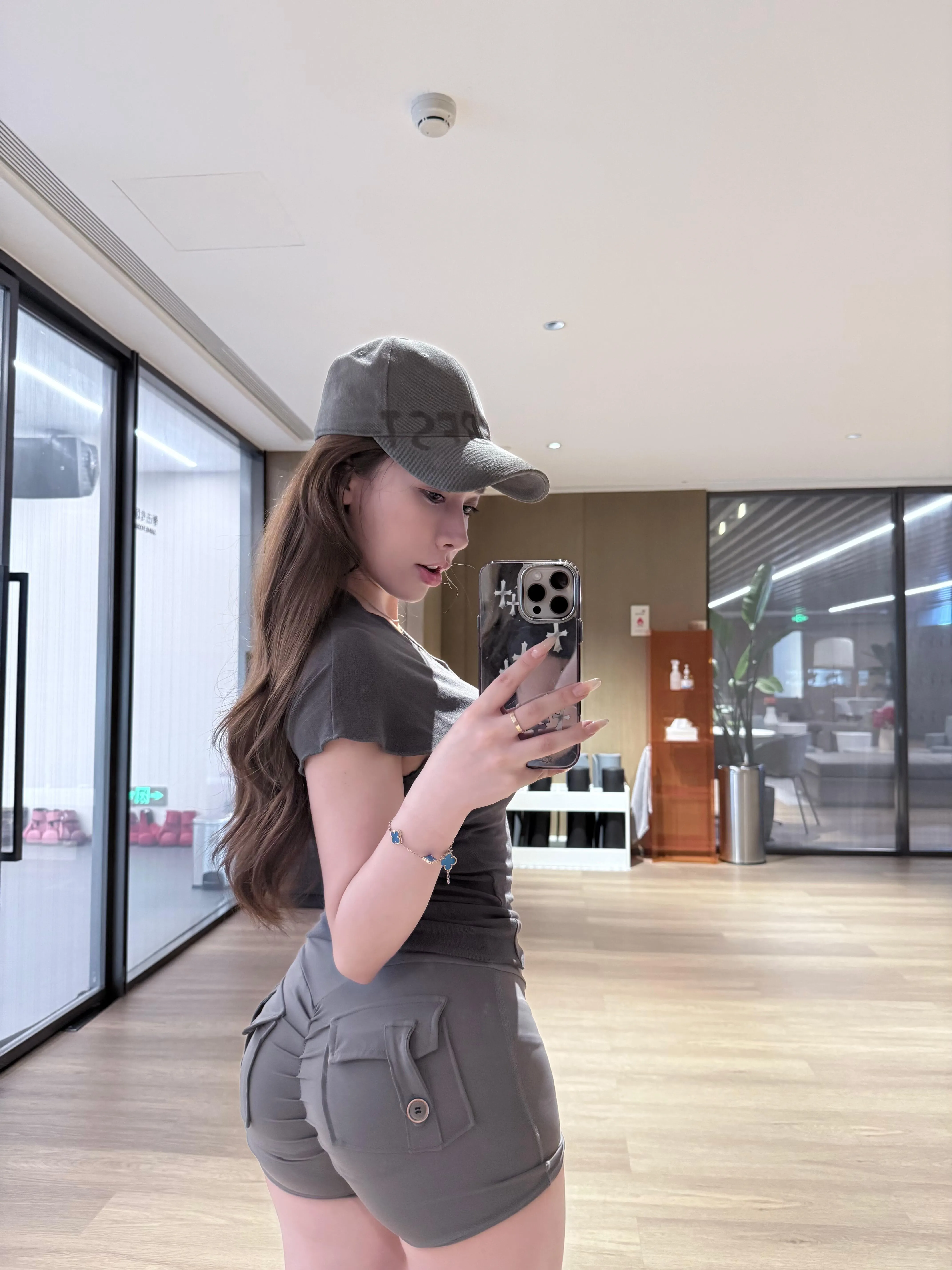 普陀静安骚骚00年 Gallery 5