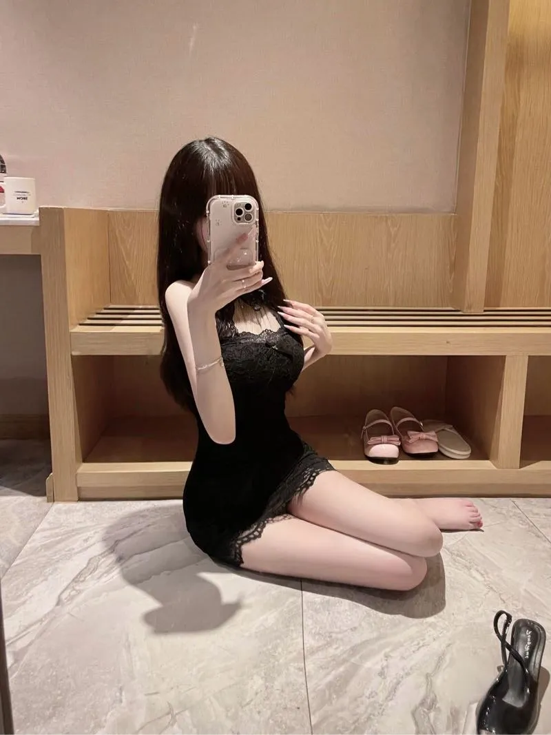 完美身材小穴妹 逼肥💦多 Gallery 6