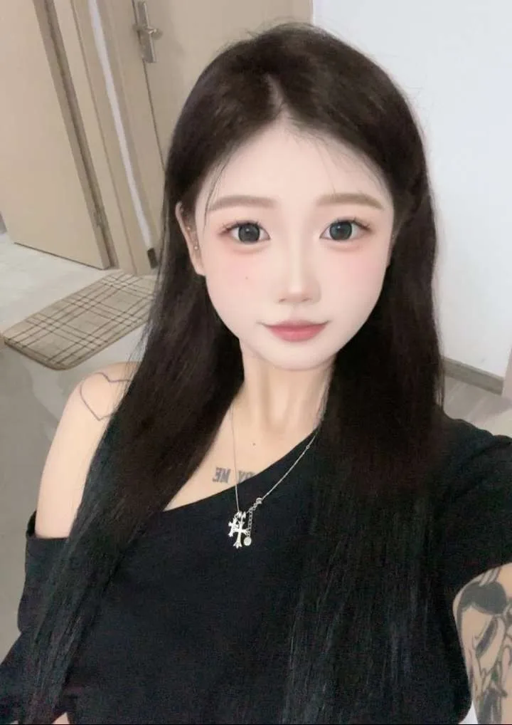 甜甜❤️可御可萝～天然大胸 Gallery 1