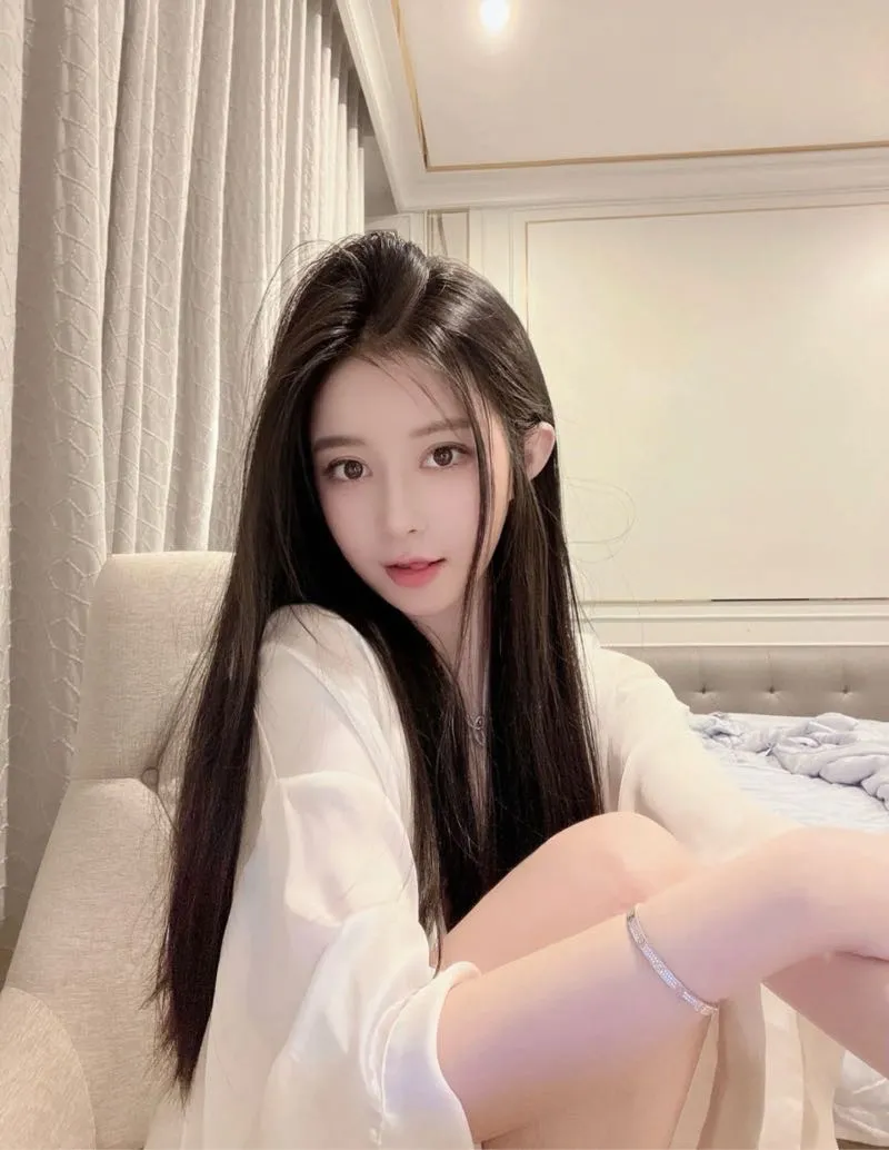 小兜 床上小野猫娇喘销魂 Gallery 2