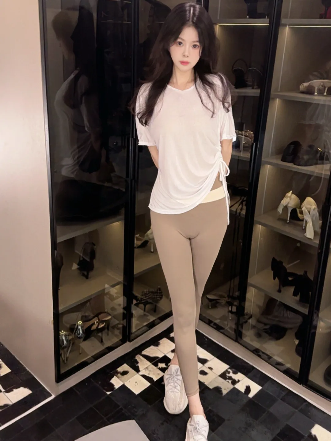 闵行渔丸真实学生白虎 Gallery 3