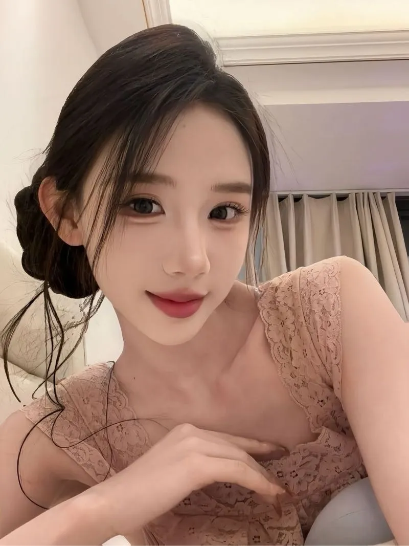 【喵酱 】纯欲少女 紧致小穴 Gallery 3