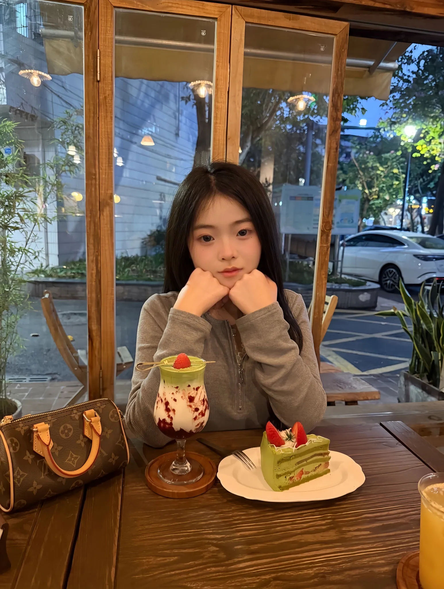 依依 嫩嫩嫩 Gallery 3