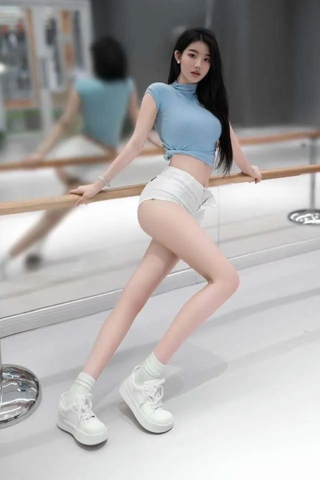 完美身材电光臀翘翘 Gallery 3