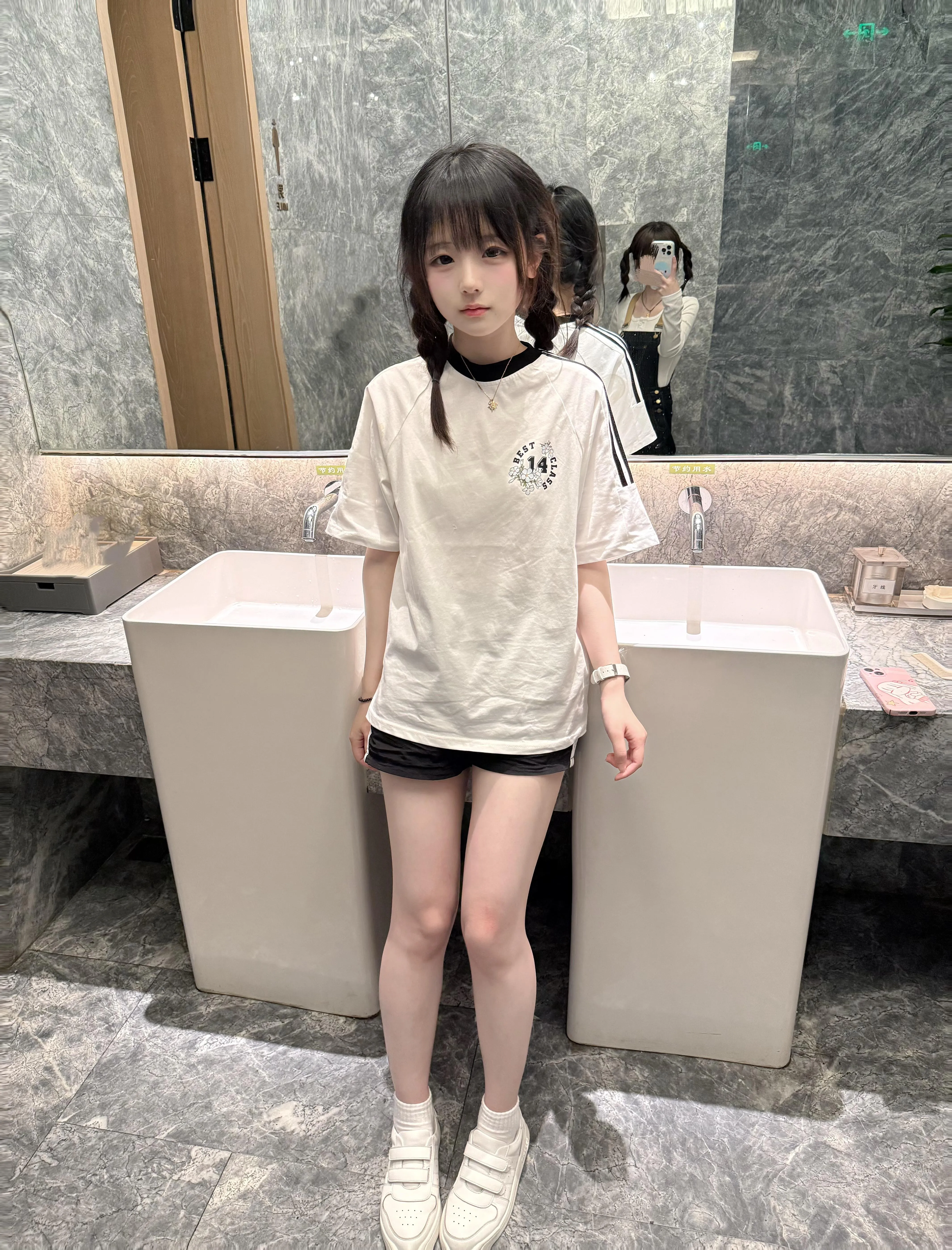 闵行 小豆子 可以抱起来艹的小萝莉 Gallery 5