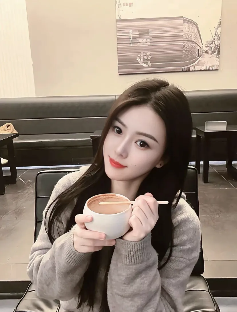 新加坡混血 玫瑰 精通三门语言 高情商 Gallery 3