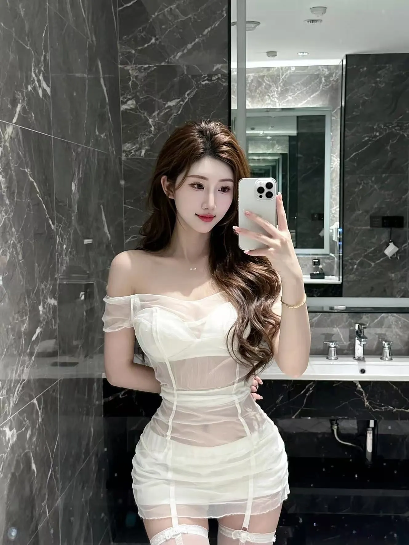 浦东全能御姐 温如意 双飞 WT  CP 毒龙 Gallery 5