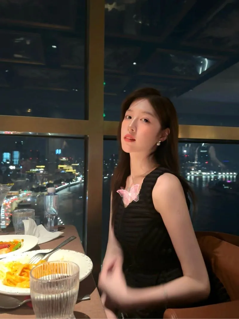 Y929-小甜 普陀纯欲御姐 170B Gallery 3