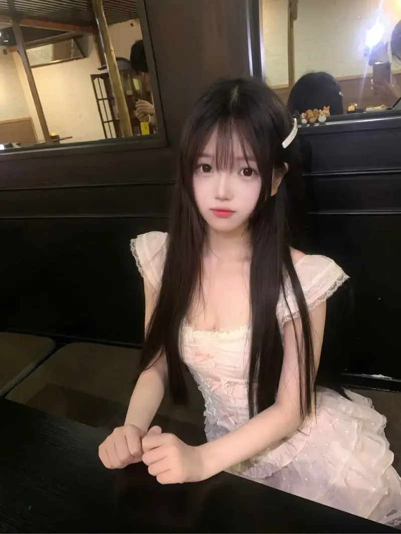 888上海 月月 Gallery 6