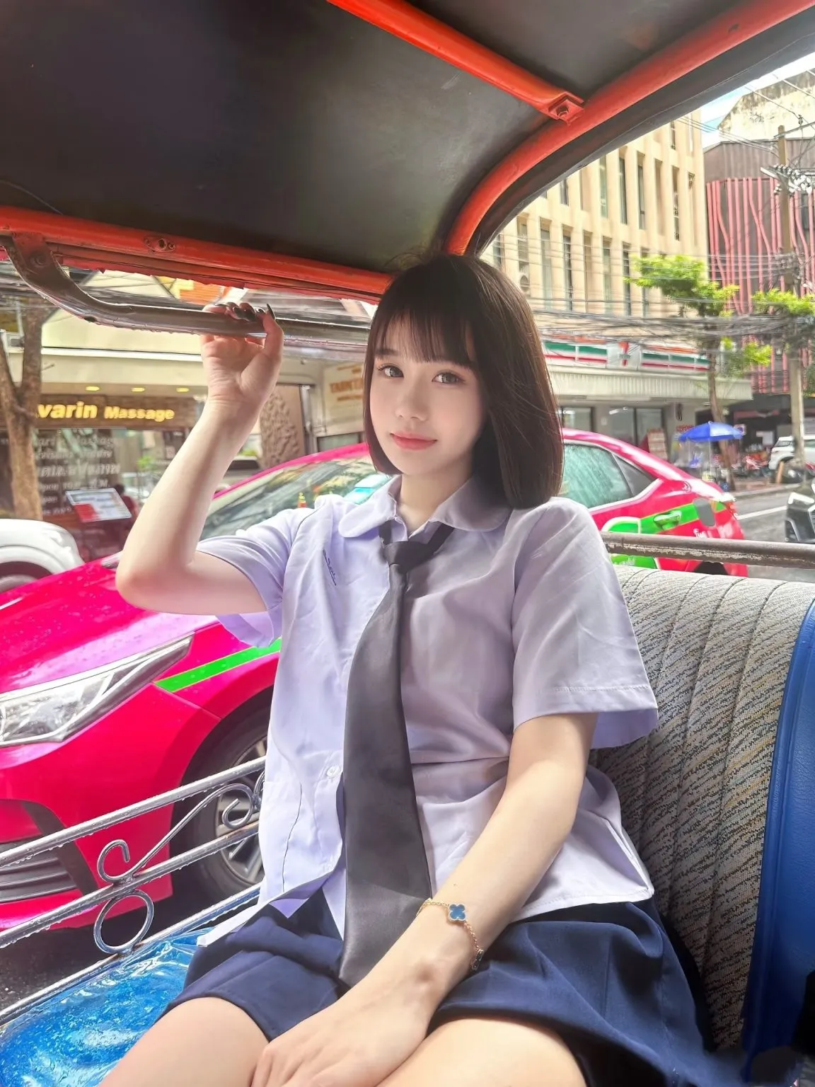 Y4079-中心铂庭静安极品短发甜妹 Gallery 3