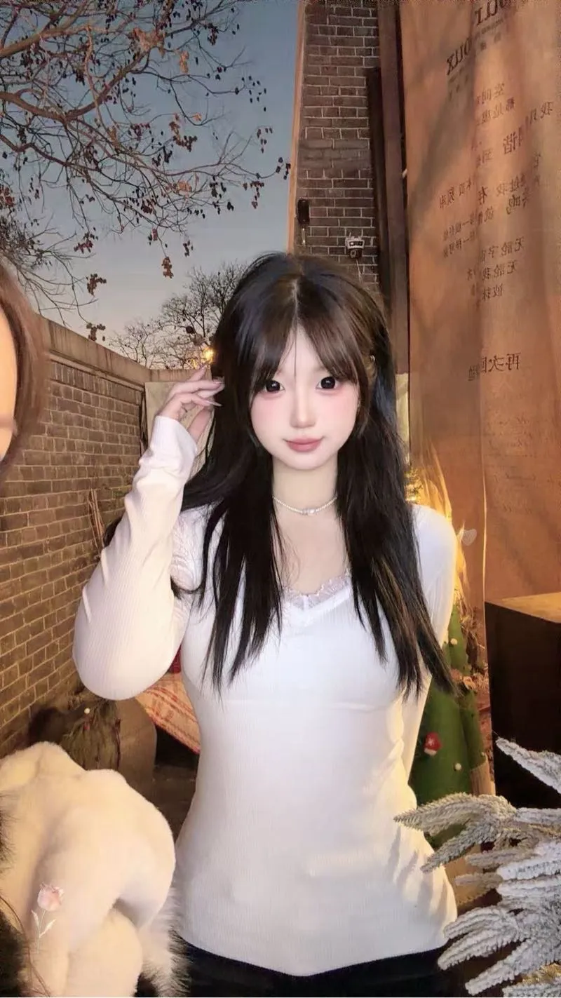 新人小妞 刚破处嫩白如玉 Gallery 1