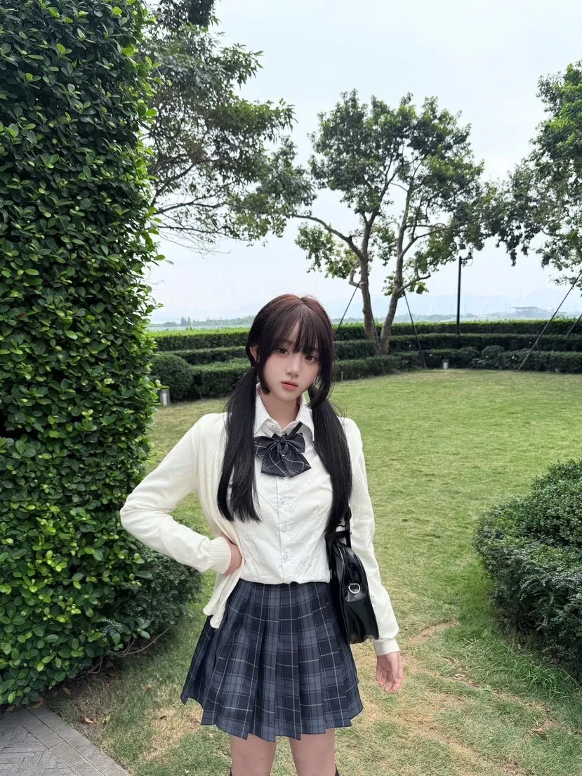 嘉定07年萝莉 图图 Gallery 2
